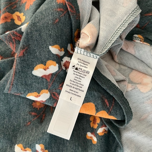 LuLaRoe Erin - Picture 2 of 4